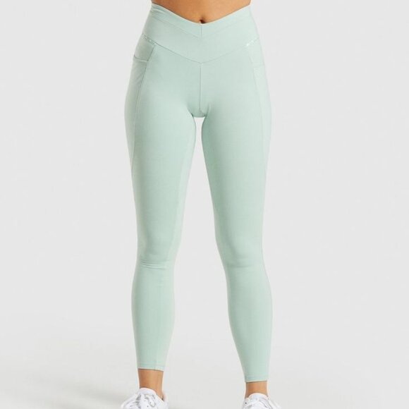 Gymshark Recess Legging Light Green Women's XS Great Condition V Waist High Rise - Picture 1 of 11